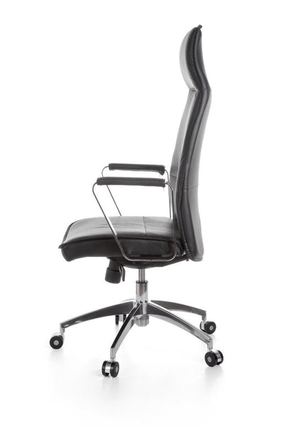 Sort AMSTYLE kontorstol i ægte læder, set fra siden hvor man ser at sædet er godt polstret 