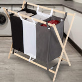 Vasketøjskurv med 3 rum i sort, hvid og grå ved vaskemaskine