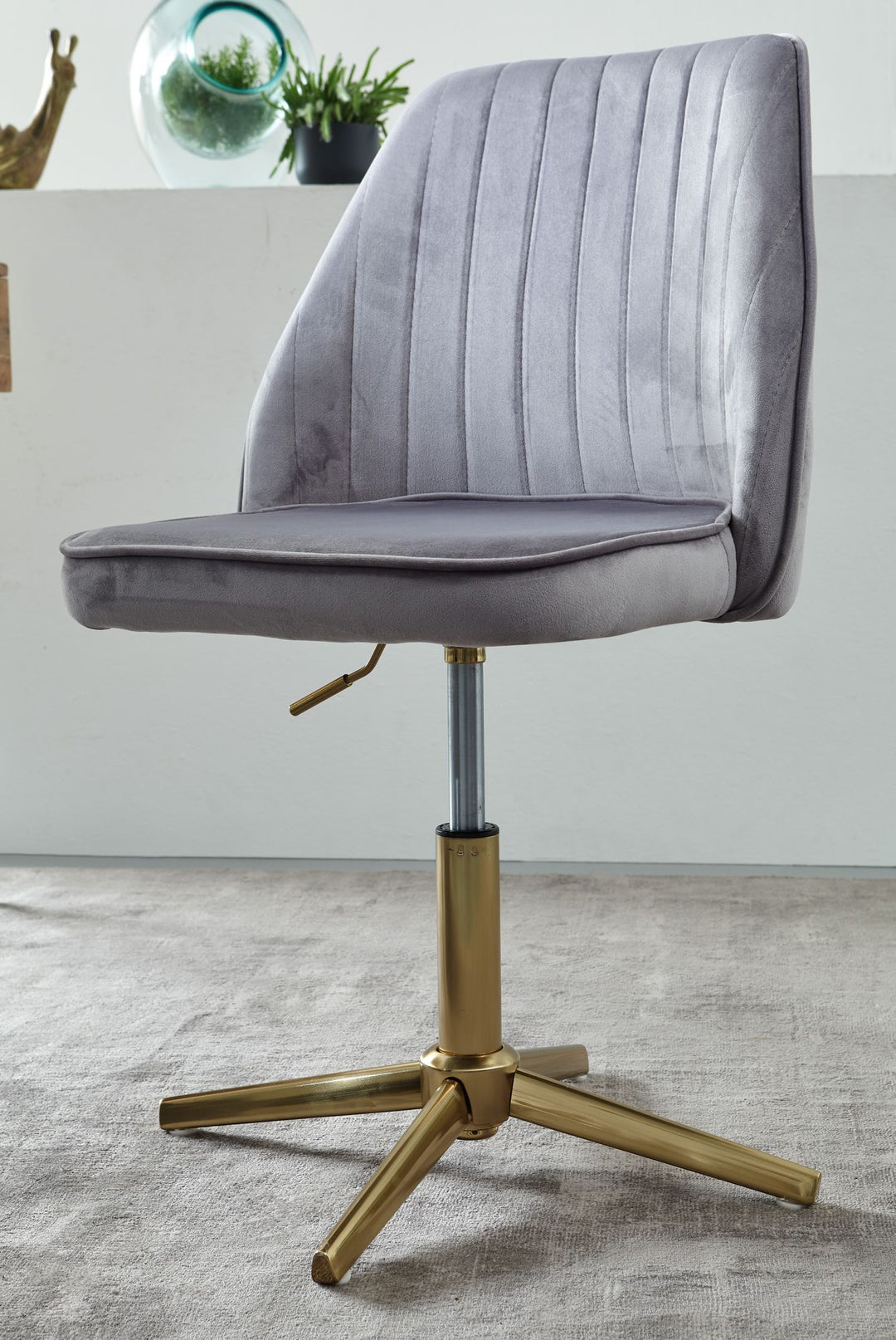 Kontorstol i grå fløjl, designer drejestol med ryglæn, glam-stil, grå